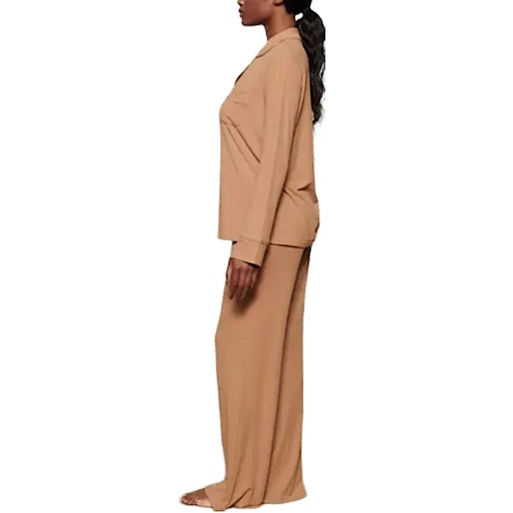 camel SKIMS soft lounge sleep set | SKIMS pjs | tan sleep set - Picture 3 of 7